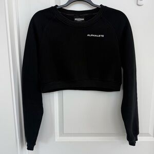 Alphalete Women's Black Cropped Sweatshirt